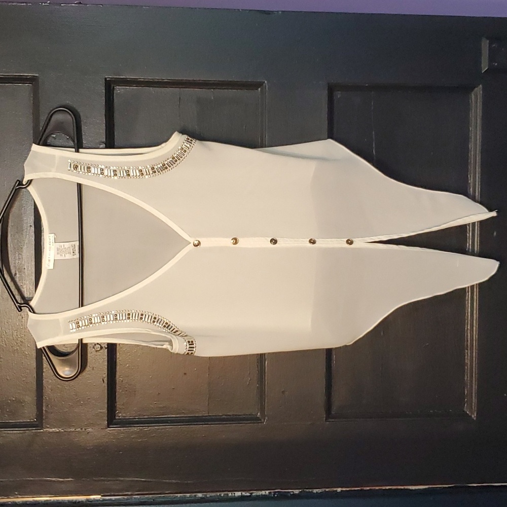 Tie Front Tank